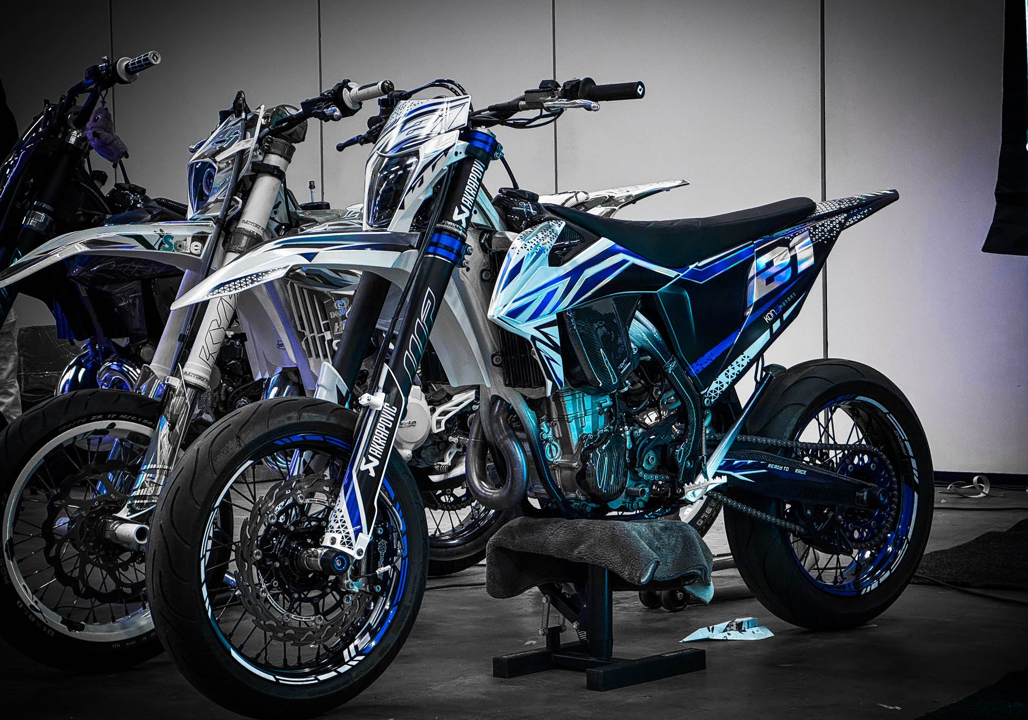 Full Custom Graphics Kit - Your vision comes to life