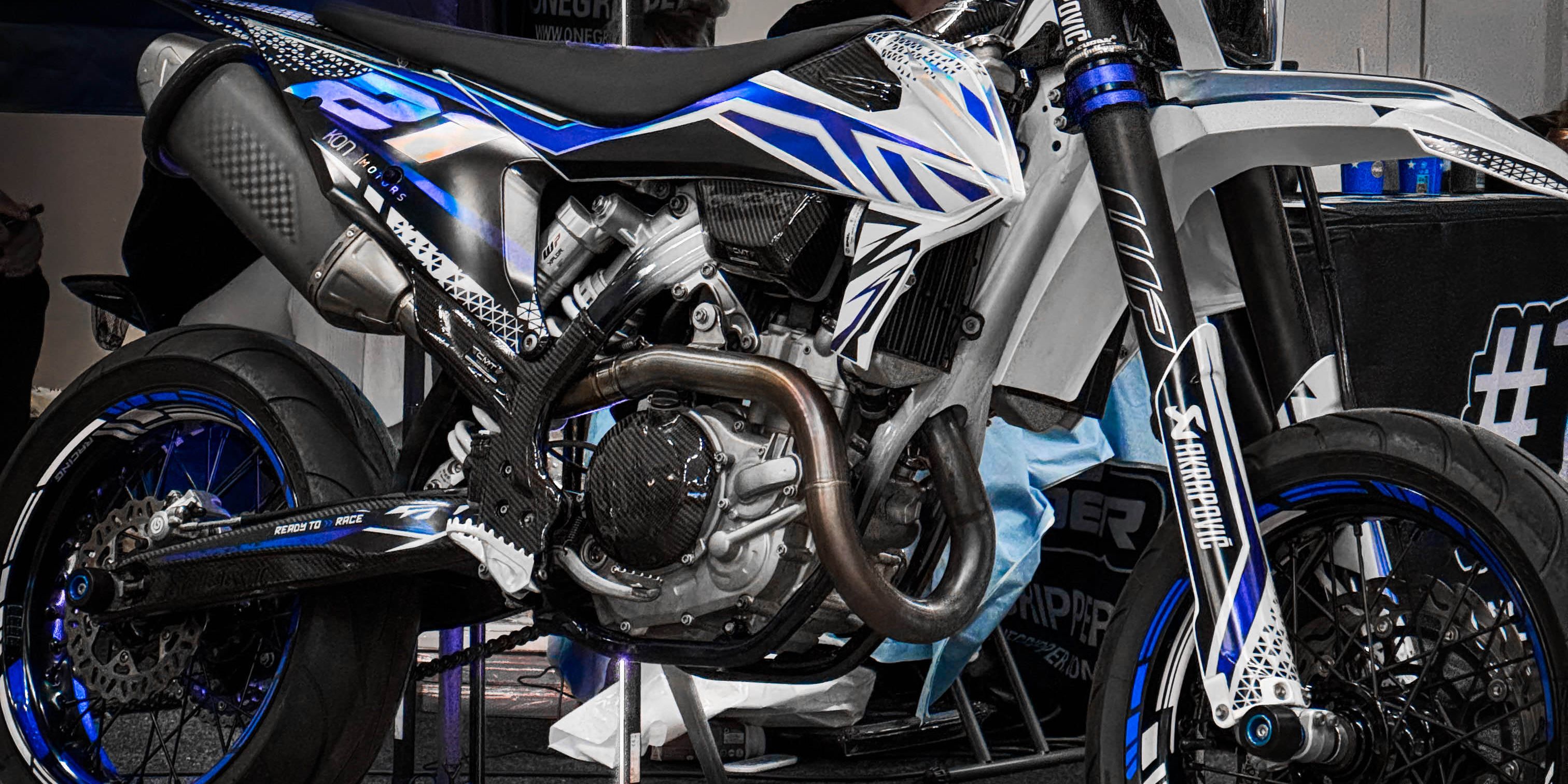 Full-Custom tarrasarja